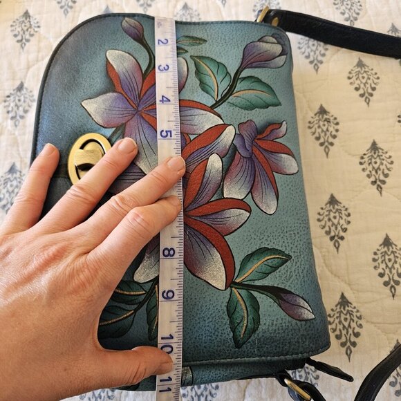 Anuschka Hand Painted Leather Shoulder Bag Blue Floral Turnlock - Picture 7 of 16
